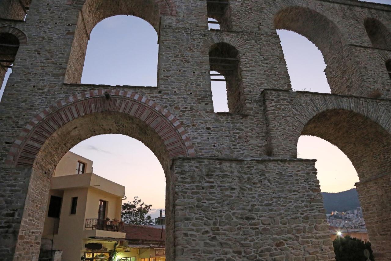 Under The Aqueduct Boutique House Appartement Kavala Buitenkant foto